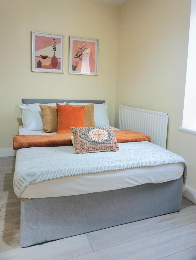 Apartament Stylish In London, E14 Londra